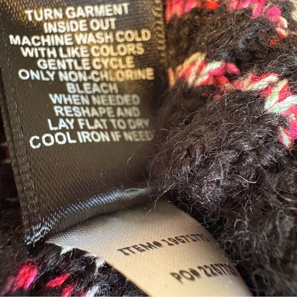 Torrid Womens Cardigan Size 2X Drop Shoulder V-neck Button Front Sweater NWT - Picture 10 of 10